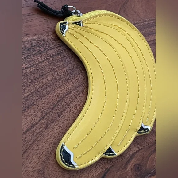 COACH Banana Coin Purse - NWT - CALLOUTS - Picture 3 of 8